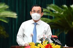 Bí thư TP.HCM: Phía sau người dũng cảm ở tuyến đầu, còn có người hèn nhát
