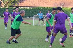 AFF Cup 2021 hôm nay: HLV Park Hang Seo đấu tập cùng học trò