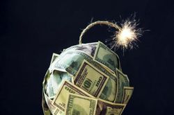 IMF: Nợ toàn cầu tăng mạnh nhất kể từ Thế chiến thứ hai