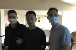 Bắt đối tượng truy nã khi đang lẩn trốn tại khách sạn