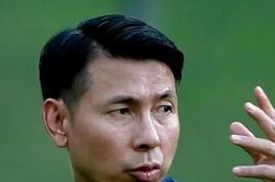 HLV Tan Cheng Hoe: 'Không cần đá đẹp, chỉ cần chiến thắng'
