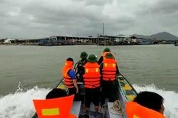 Bộ đội Biên phòng tỉnh Bình Định kêu gọi tàu thuyền trú bão số 9