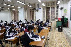 Nhà trường giúp học sinh lớp 12 thích nghi 'đi học trong dịch bệnh'