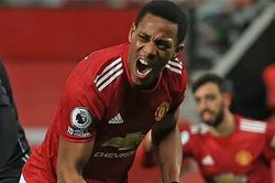Newcastle tính chi 6 triệu bảng mượn Martial trong tháng 1