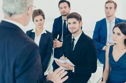 4 đặc điểm của nhân viên được sếp quý, đồng nghiệp nể, sự nghiệp lên như diều gặp gió