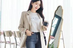 Tái xuất sở làm sau mùa dịch, nàng công sở học ngay 7+ cách biến hóa cùng áo blazer