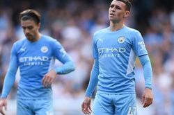 Man City: Foden và Grealish bị Guardiola trừng phạt vì tiệc tùng