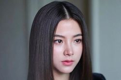 Thương tình chị giúp việc nghèo khổ, tôi thưởng nóng 2 triệu, không ngờ chị ấy hồ hởi khoe mấy mảnh đất vàng khiến tôi ngã ngửa