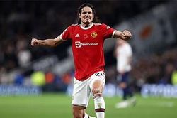 Man United làm khó Barca trong thương vụ Cavani