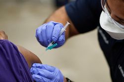 Mỹ cấp phép thuốc dự phòng lây nhiễm HIV dạng tiêm đầu tiên