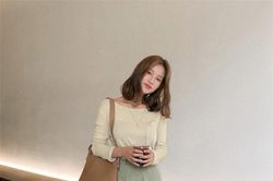 Gợi ý 13 cách mix áo len mỏng cho những ngày đông có nắng chuẩn thanh lịch