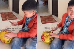 Clip: Bé trai đập lợn đất mua vàng làm quà cưới, rưng rưng nước mắt trước ngày chị gái về nhà chồng