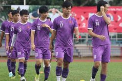 Nhật ký AFF Cup 23/12: Báo Thái gọi HLV Park Hang Seo là 'Bố già'