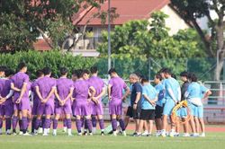 Thầy Park làm điều 'chưa từng thấy' trước thềm đấu Thái Lan tại AFF Cup