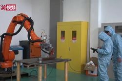 Cận cảnh máy phát laser công suất 100 kW của Trung Quốc