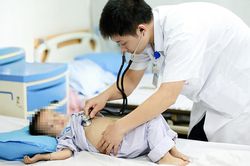 Bệnh nhi tan máu bẩm sinh đầu tiên được ghép tế bào gốc nửa hòa hợp
