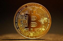 Bitcoin tăng mạnh, vượt mốc nhạy cảm lên 51.000 USD
