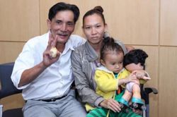 Vợ chồng Thương Tín lộ chi tiết bất nhất trong lời kể, cộng đồng mạng thêm hoài nghi về chữ 'Tín'