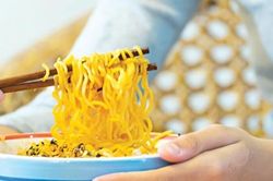 EU bổ sung mỳ ăn liền của Việt Nam vào danh sách kiểm tra dư lượng thuốc bảo vệ thực vật