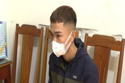 Bắt giữ đối tượng mang theo súng, đạn trong đêm Giáng sinh