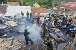 Hỏa hoạn thiêu rụi nhà dân ở huyện biên giới Kỳ Sơn