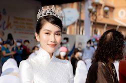 Á hậu Phương Anh được chọn là Đại sứ 'Tuần lễ Du lịch TP.HCM'