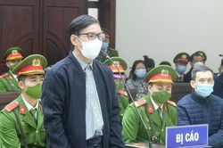 Cựu Giám đốc Sở Kế hoạch và Đầu tư Hà Nội giải trình thế nào về hàng trăm triệu đồng 'quà Tết'?