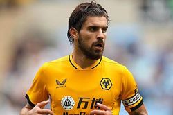 MU quyết giành Ruben Neves với Chelsea