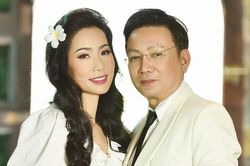 Giữa ồn ào bị Thương Tín tố nhập nhằng chuyện tiền bạc, Trịnh Kim Chi ngọt ngào làm điều này cho chồng
