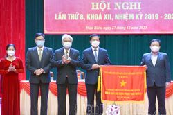 Ủy ban MTTQ Việt Nam tỉnh nhận Cờ thi đua Đơn vị xuất sắc của Chính phủ