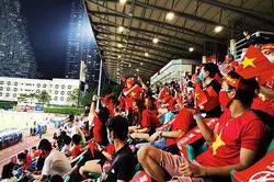 Yêu tuyển Việt Nam bằng trái tim nóng và cái đầu lạnh