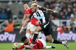 Điểm nhấn Newcastle 1-1 MU: Maguire vẫn mắc lỗi, De Gea lại là cứu tinh