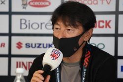 HLV Shin Tae- yong vẫn than thở về chế độ ăn uống tại AFF Cup 2020