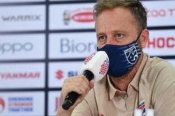 HLV Thái Lan nói gì về kỷ lục 'vua về nhì' của Indonesia tại AFF Cup?