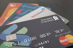 Vì sao người dùng nên chuyển thẻ ATM từ sang thẻ chip?