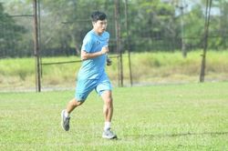 Chỉ trích ngầm HLV Park, Đông Triều bóng gió bảo vệ Văn Toàn, Công Phượng