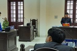 Bán ma túy, trữ 'hàng nóng' phòng thân lĩnh 16 năm tù