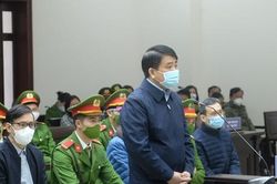Bị cáo Nguyễn Đức Chung: 'Nếu vợ tôi vi phạm pháp luật thì vợ tôi phải chịu trách nhiệm'