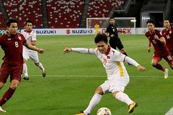 HLV Park Hang Seo thành bài toán khó cho các CLB