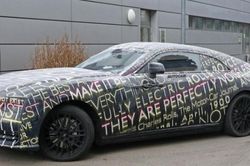 Rolls-Royce Spectre được bắt gặp đang chạy thử nghiệm trên đường