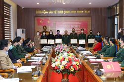 Khối thi đua các cơ quan Nội chính ký giao ước thi đua năm 2022