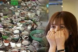 Con dâu ngao ngán khi nghĩ đến cảnh về quê chồng dịp Tết ngày nào cũng bị mẹ chồng bắt rửa hết núi bát đĩa