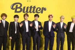 Tổng kết năm 2021: Thành công của BTS có gì đáng tiếc?
