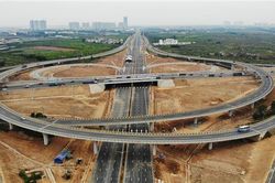 Hà Nội: Thu ngân sách năm 2021 tăng 11,8% so với dự toán trung ương