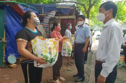 Hà Nội đã phê duyệt hơn 6.602 tỷ đồng hỗ trợ người dân bị ảnh hưởng bởi dịch Covid-19