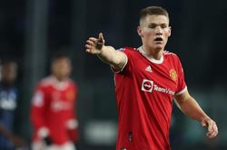 MU: McTominay sẽ phải hy sinh cho Fred tỏa sáng