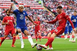 Carragher muốn Liverpool giống Chelsea hơn