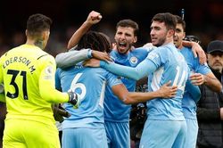 Arsenal 1–2 Man City: Ngược dòng kịch tính, Man City củng cố ngôi đầu bảng