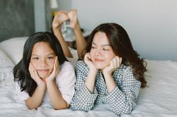 Phạm Quỳnh Anh hạnh phúc bên gái yêu, nhan sắc trẻ trung gây bất ngờ