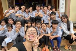 Chi Pu về nước sau vài tháng đi du học